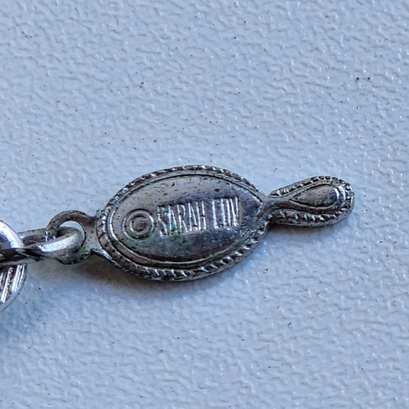 Vtg SC Sarah Coventry Articulated Arrow Shaped Pendant Silver Toned 24" Necklace - Picture 7 of 11